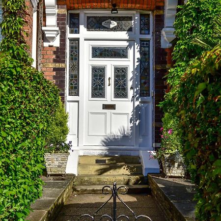 Marple Cottage Guest House London Exteriör bild