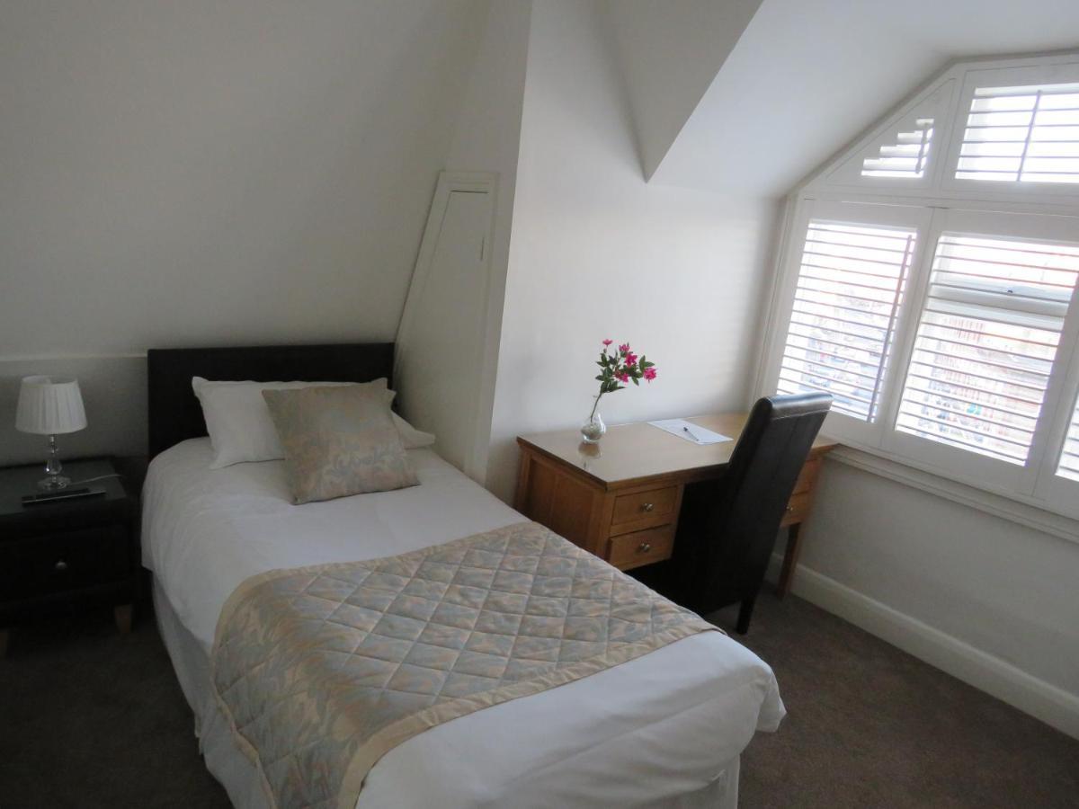 Marple Cottage Guest House London Exteriör bild